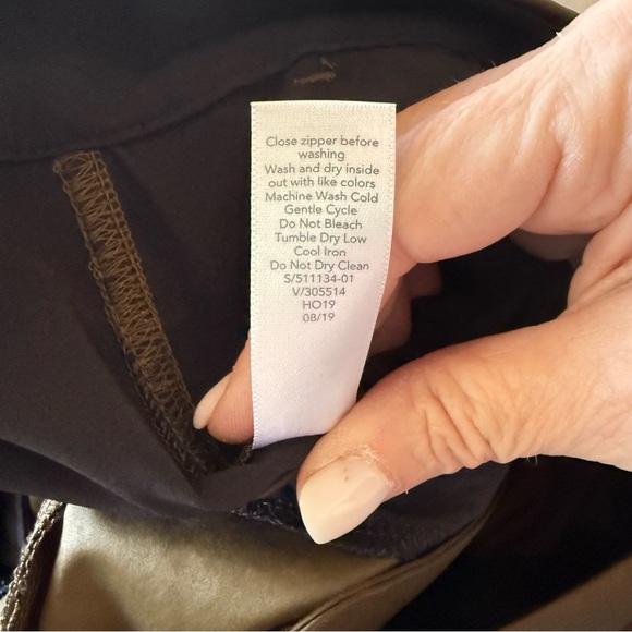 Athleta Radiant Jogger Womens 8 Pants Green Pockets Shiny Elastic Ankle - Picture 12 of 14